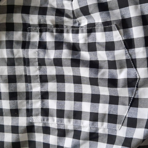 Roman's Short Sleeve Black and White Gingham Plaid Button Up Blouse Size 20 - Picture 8 of 8